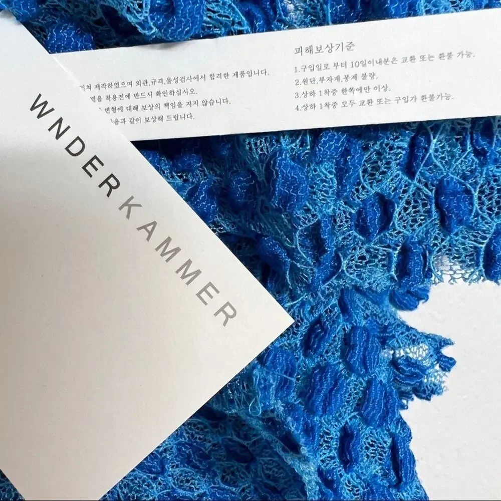 Wnderkammer Bubble Mock Neck Tee Size Small